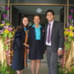 แม้นศรี 