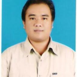 นายวัชรพล เชาวลิต