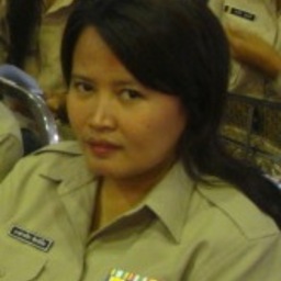 นางสาว อริยา จันทร์เที่ยง