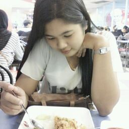มลลี่