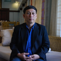 สูรย์ สุขจิต